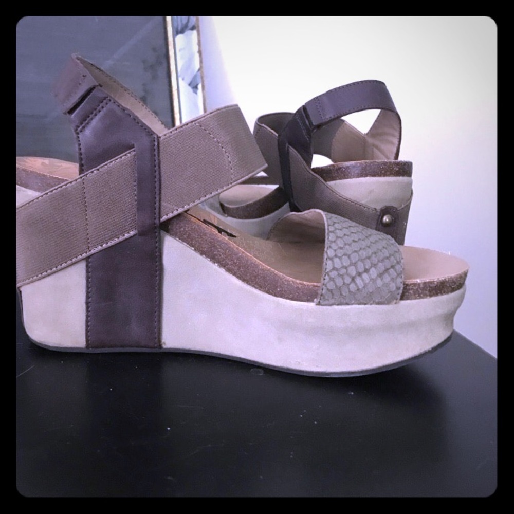 OTBT platform wedge, like NEW